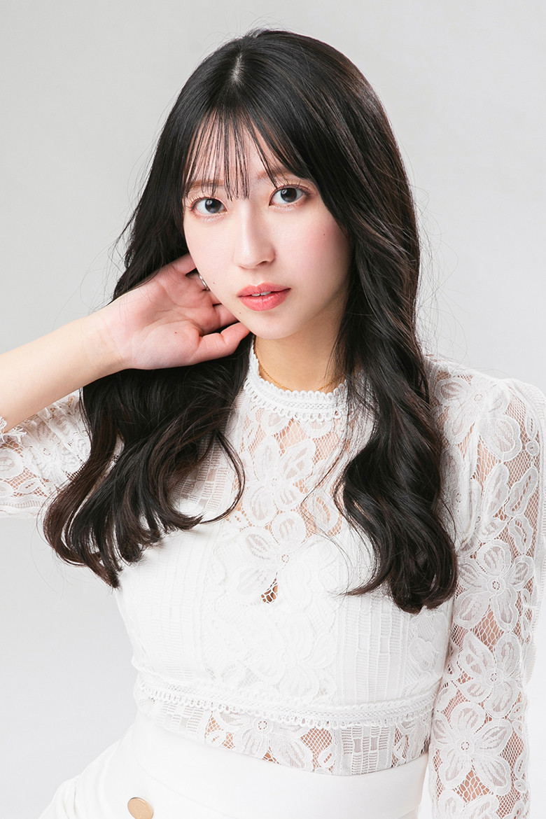 愛瀬 咲桜プロフィール写真1